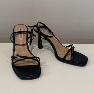 Never Worn Steve Madden Black Heels - 6.5
